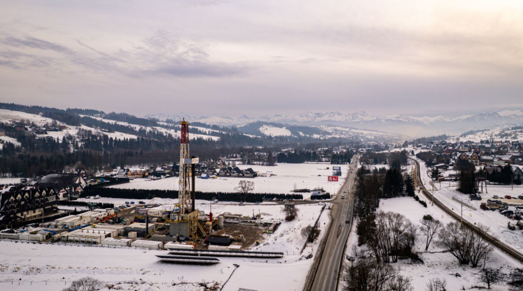 Drilling of 3.9-km geothermal well in Banska Nizna, Poland completed